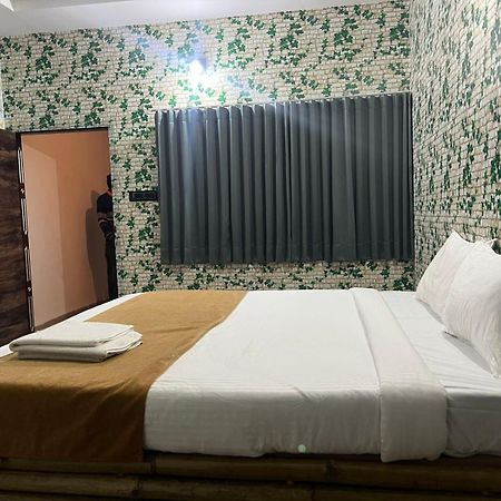 Kalri Modhera Sunrise Resort - Tents Bhungas Jungle Restaurants & Candlelight Dining מראה חיצוני תמונה