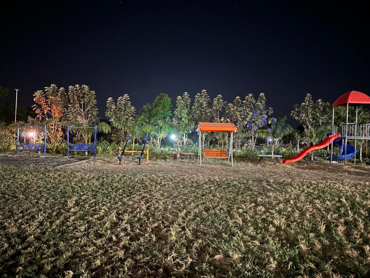 Kalri Modhera Sunrise Resort - Tents Bhungas Jungle Restaurants & Candlelight Dining מראה חיצוני תמונה